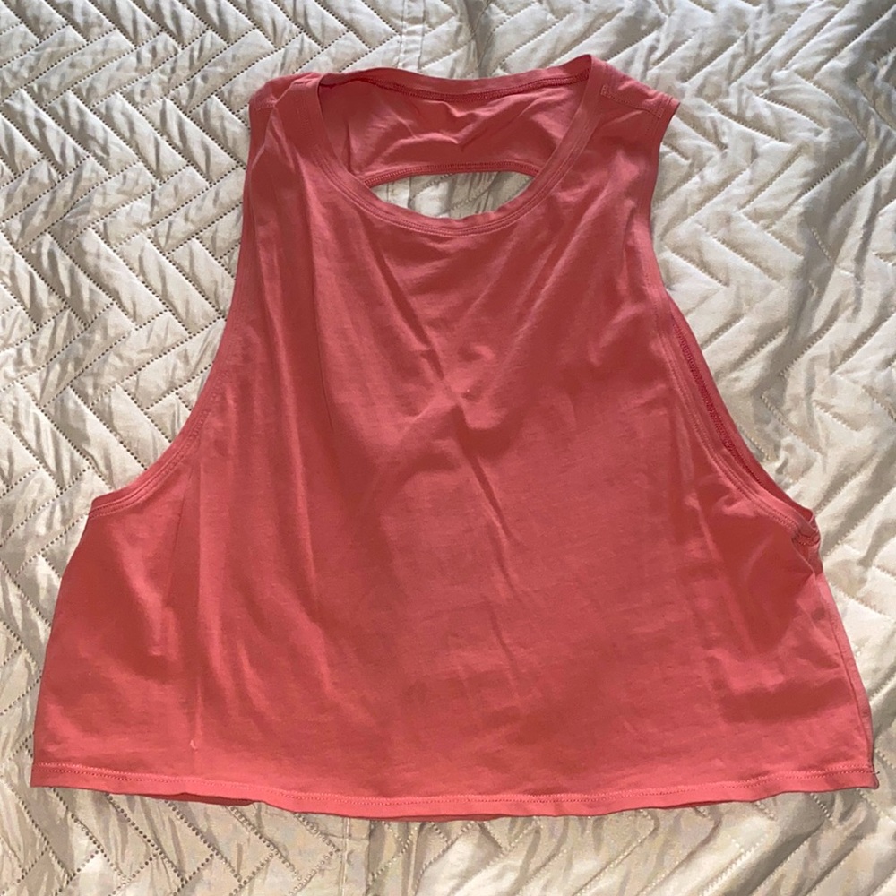 Lululemon muscle love crop top